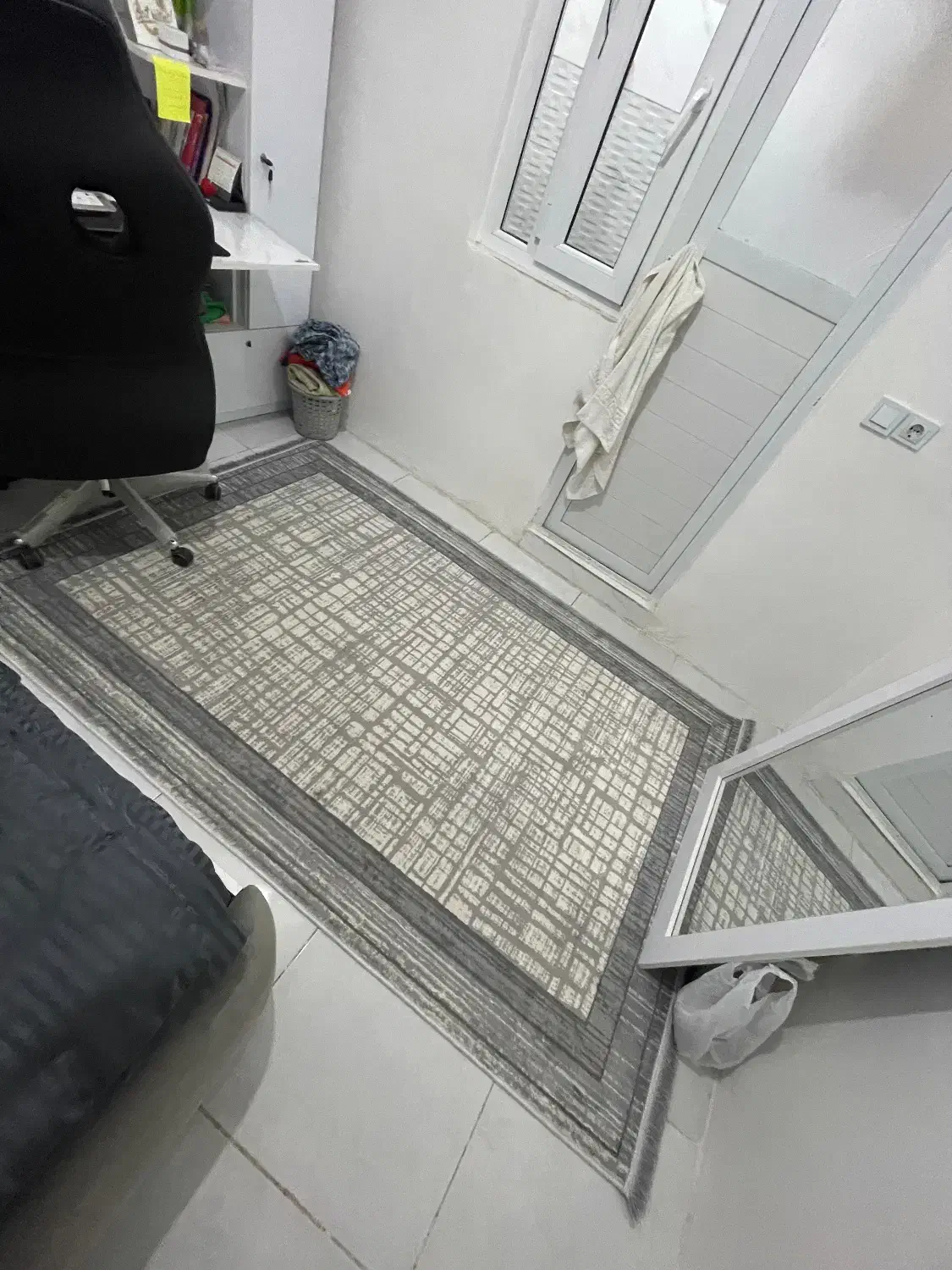 فرش 9 متری کامل نو داخل نایلون|فرش|اقبالیه, |دیوار