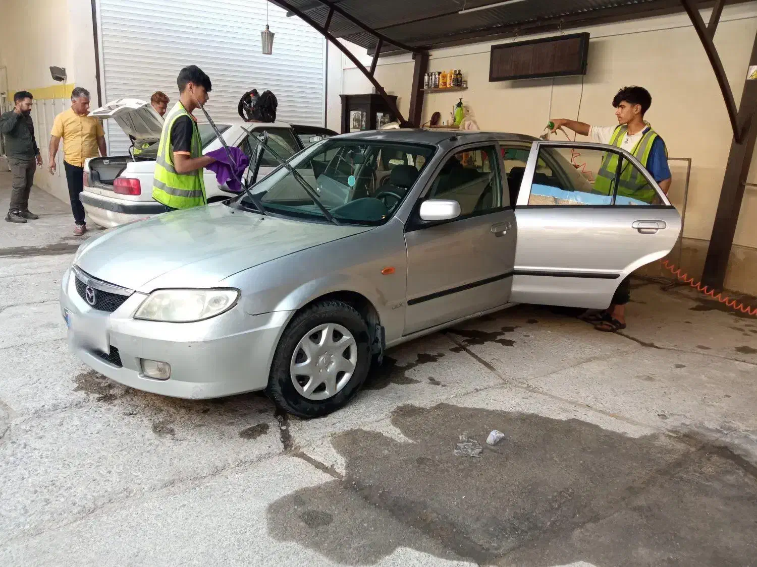 مزدا 323fl تیپ 2|خودرو سواری و وانت|محمدشهر, شهرک پیام (مهرالبرز)|دیوار