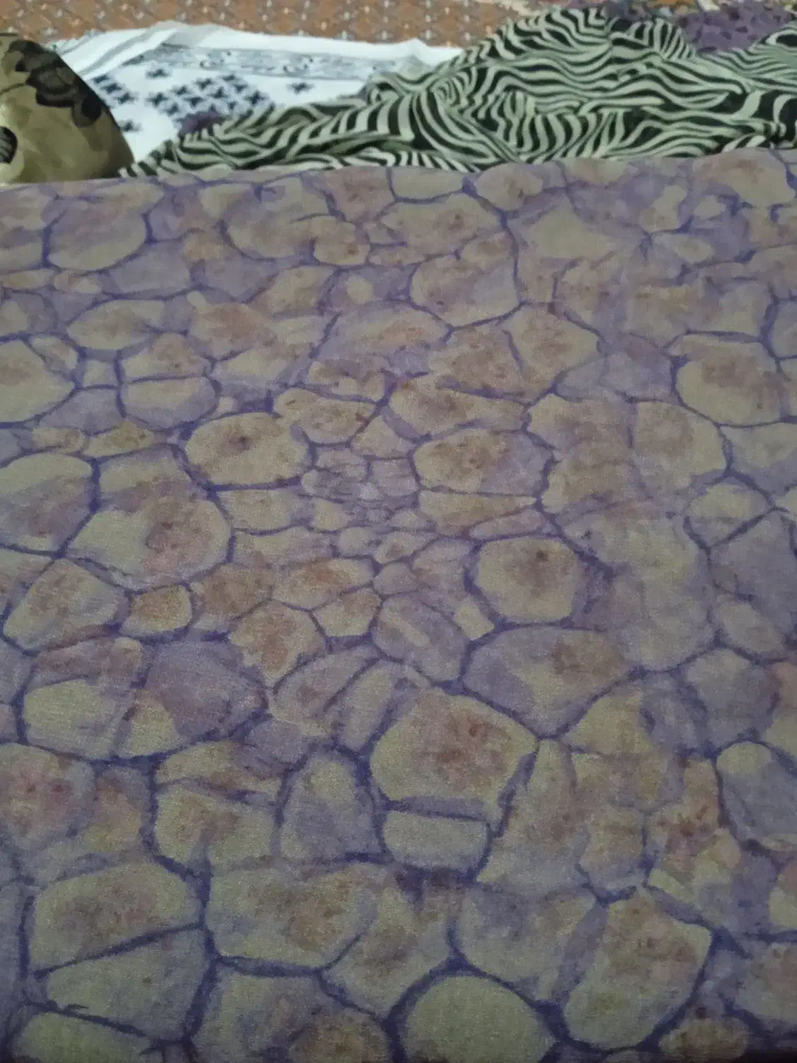 انواع لباس وچادر|لباس|سیب و سوران, |دیوار