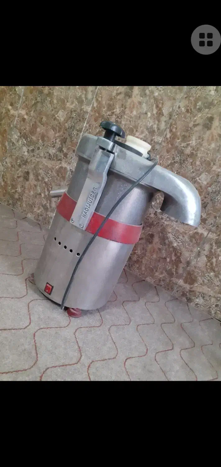 اب هویج گیری صنعتی|آبمیوه‌گیر و آب‌مرکبات‌گیر|ورامین, ورامین|دیوار