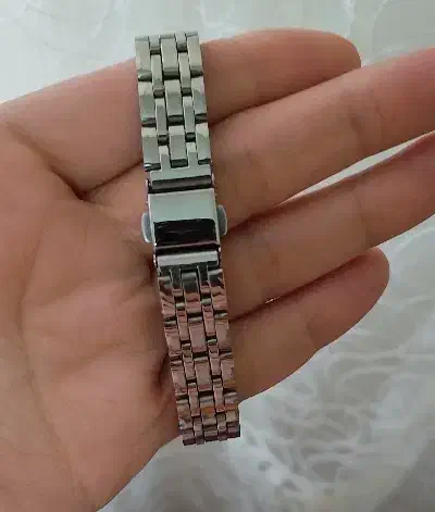 ساعت زنانه نو نو|ساعت|گلبهار, شهر جدید گلبهار|دیوار