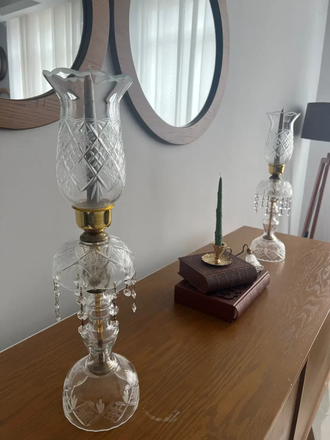 شمدون|چراغ خواب و آباژور|اندیشه, اندیشه فاز ۲|دیوار