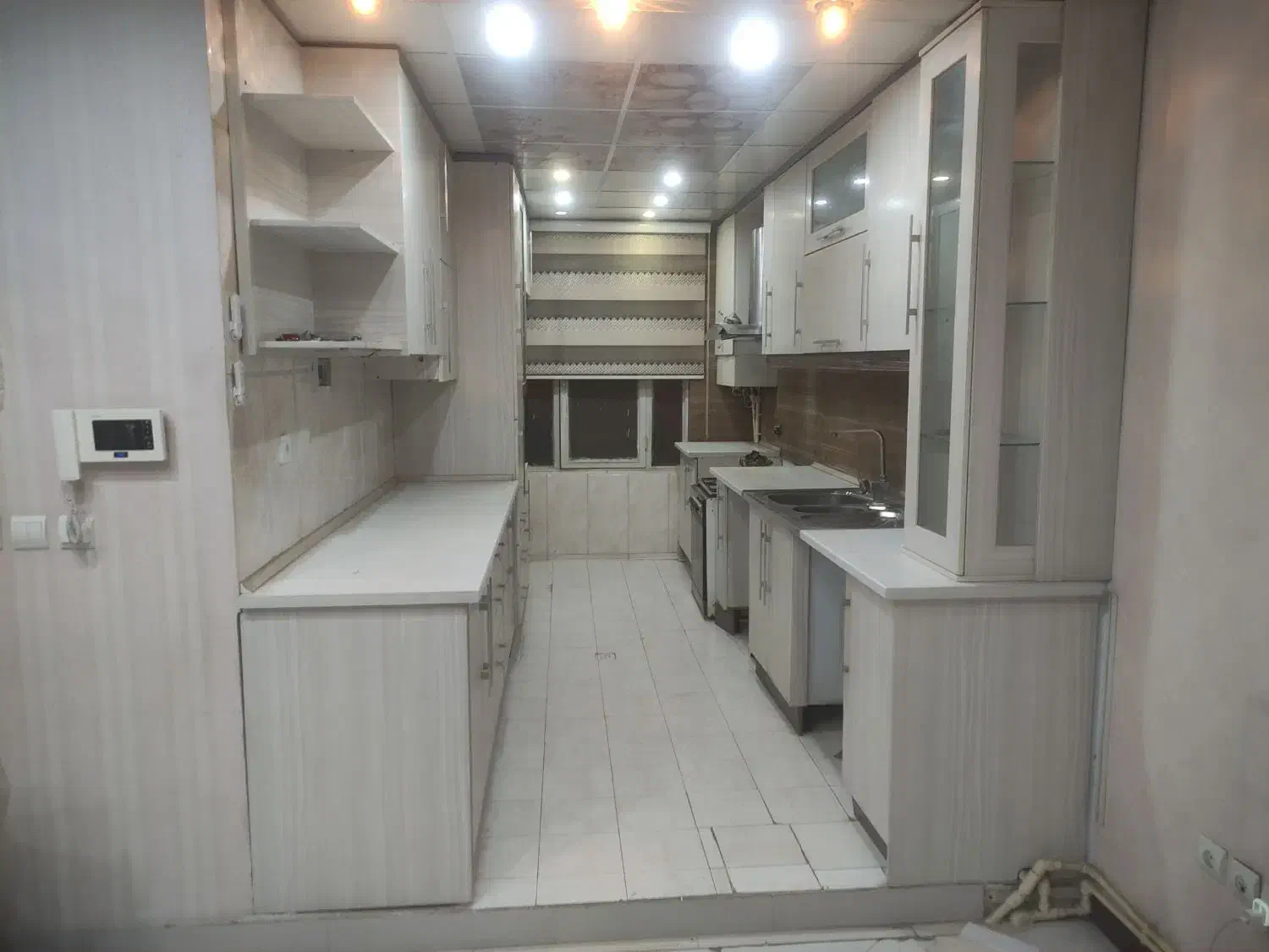 اجازه اپارتمان ۸۰ متری حیاط دار فلکه سوم