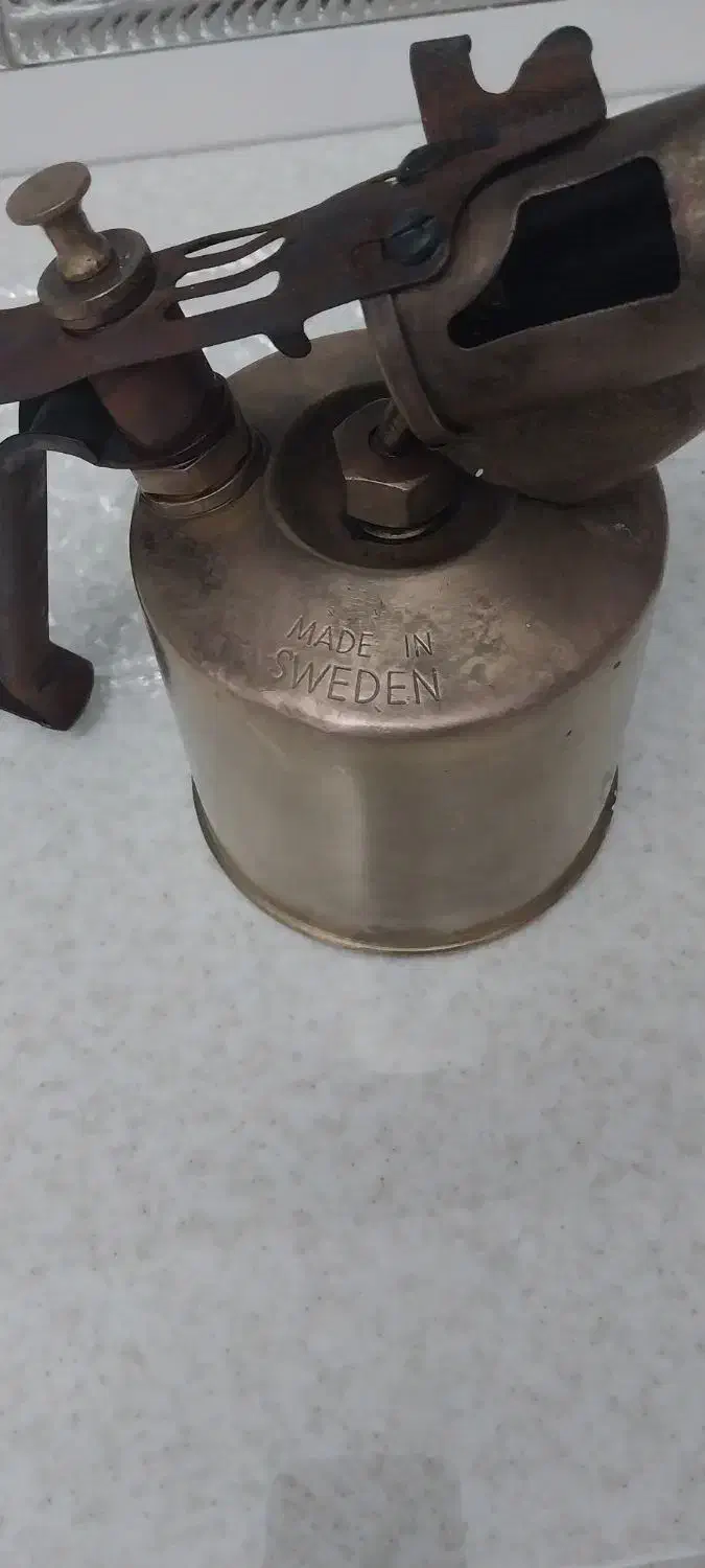 چراغ عتیقه مارک سویس|کلکسیون اشیاء عتیقه|اراک, |دیوار