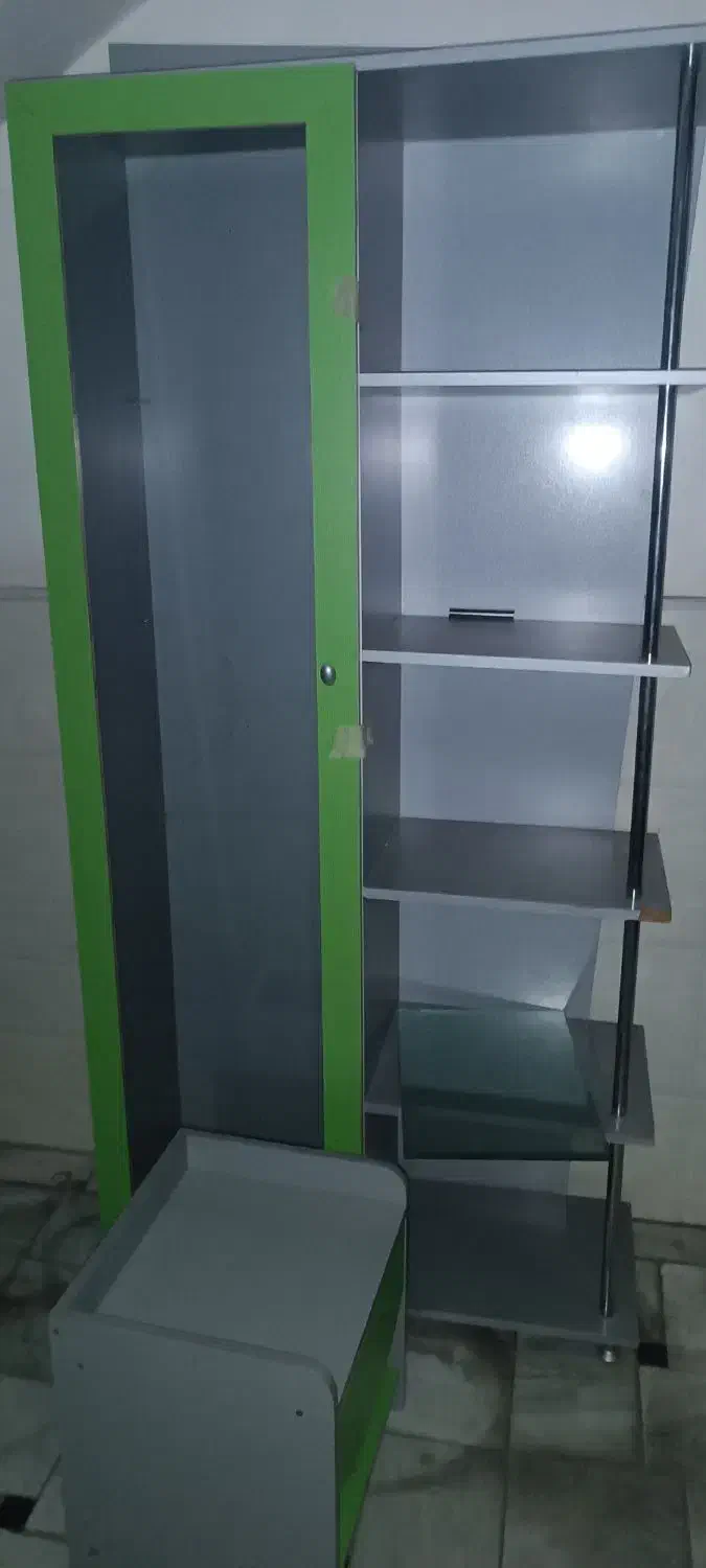 کمد ویترینی|اسباب و اثاث بچه|قم, شهرک امام حسین|دیوار