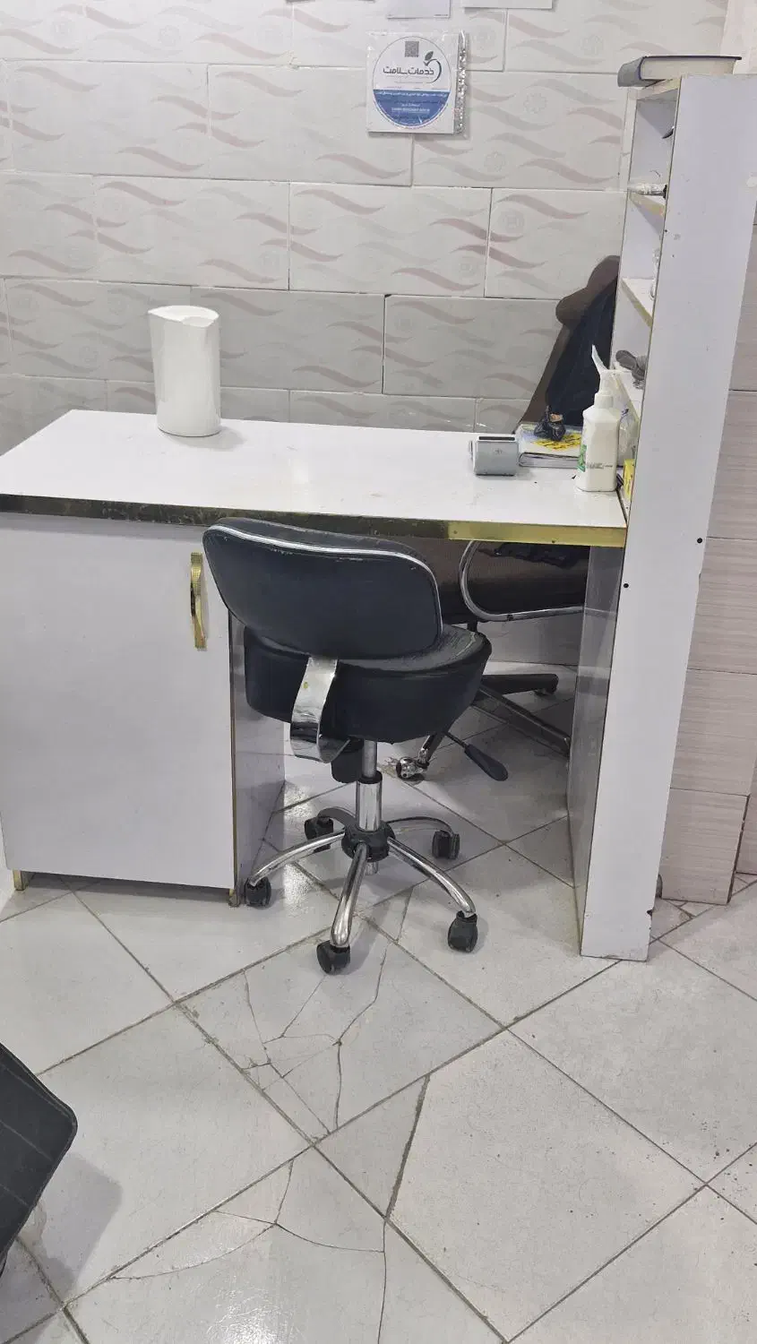 دکور سالن|آرایشگاه و سالن‌های زیبایی|مشهد, سیلو|دیوار