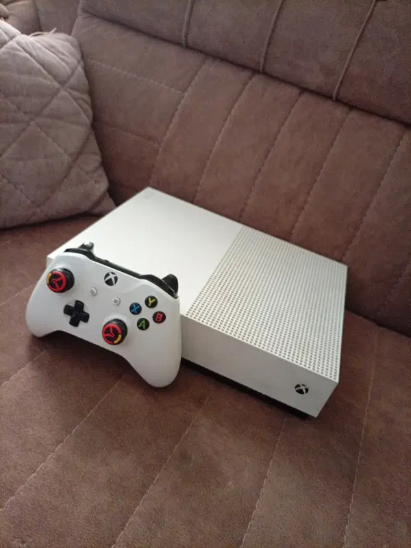 Xbox one s|کنسول، بازی ویدئویی و آنلاین|همدان, |دیوار