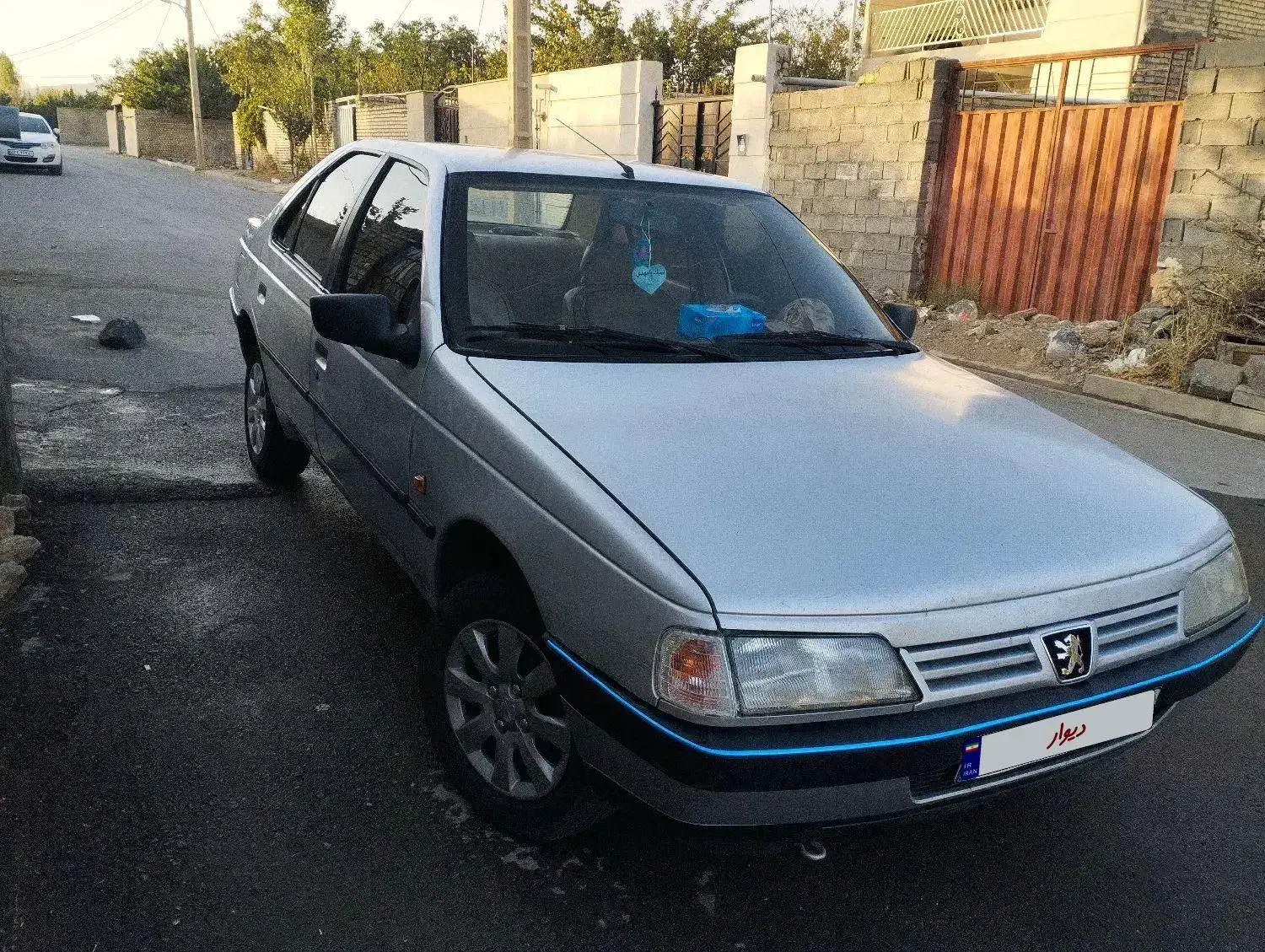 پژو ۴۰۵ بی رنگ|خودرو سواری و وانت|الیگودرز, |دیوار