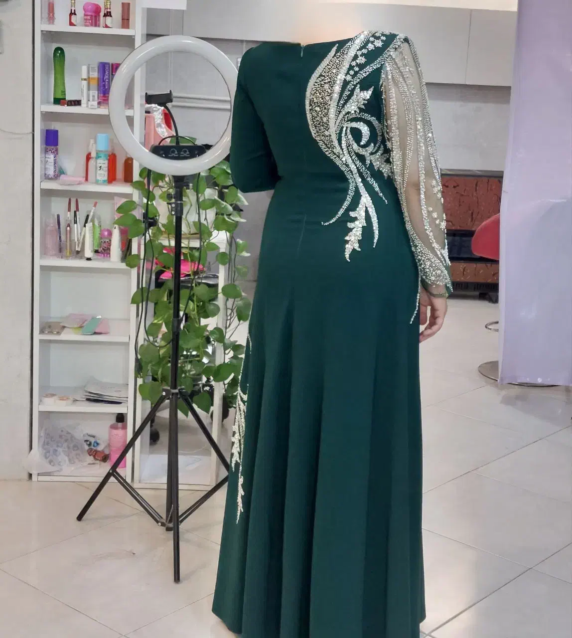 لباس مجلسی|لباس|شاهین‌شهر, فردوسی|دیوار