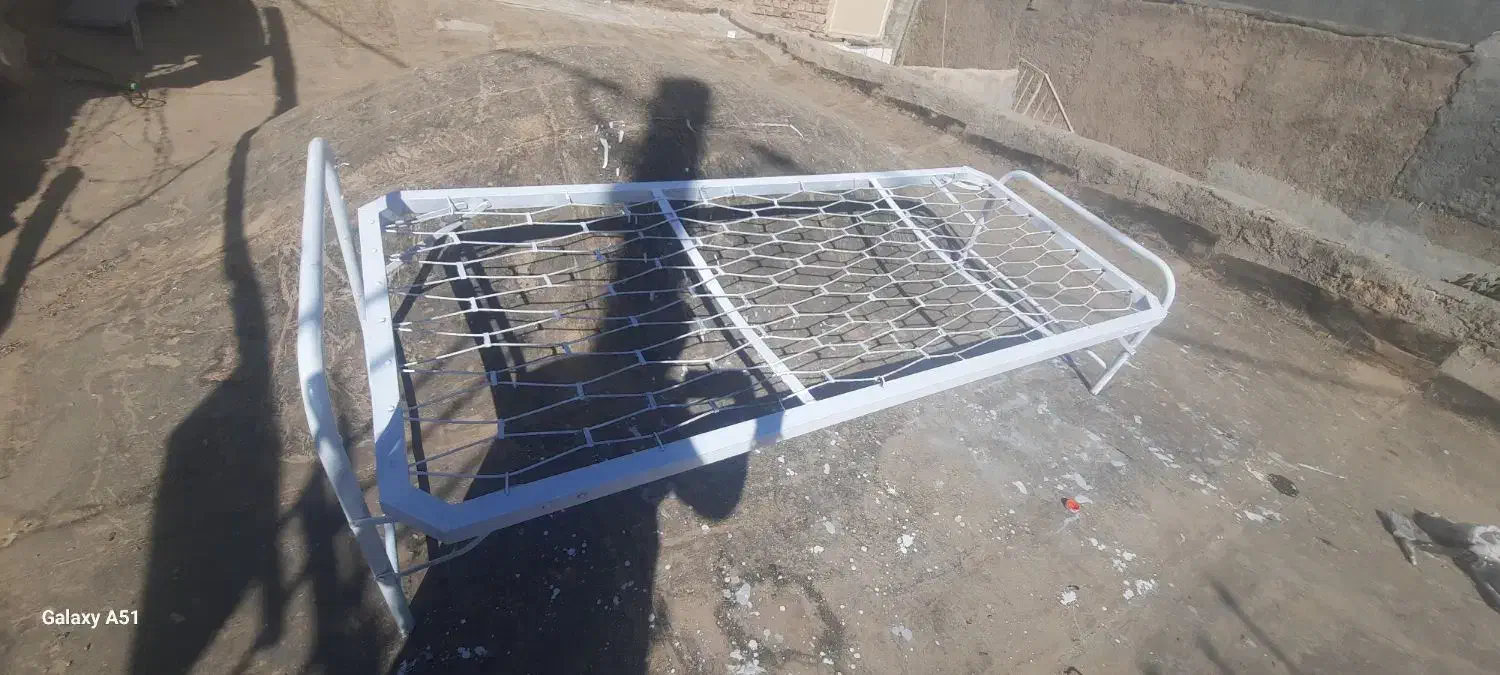 فروشی|تخت و صندلی بچه|تربت جام, میان جام|دیوار