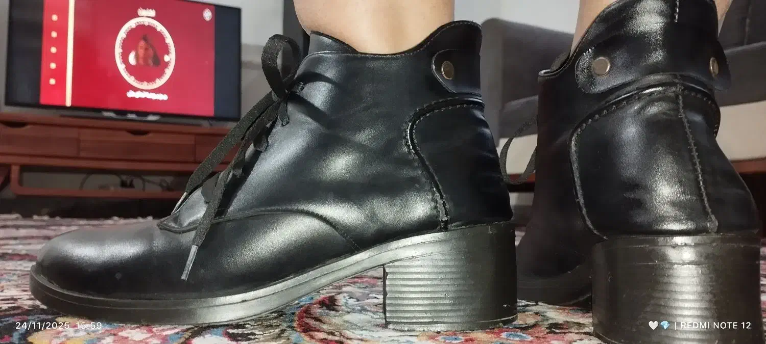 نیم بوت زاراوکفش پاشنه یکسره|کیف، کفش، کمربند|ساری, |دیوار