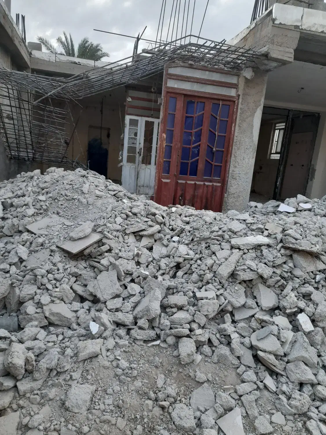 انواع تخریب با تمامی امکانات چکش برق دریل سنگ فرز|خدمات پیشه و مهارت|بندر گناوه, |دیوار