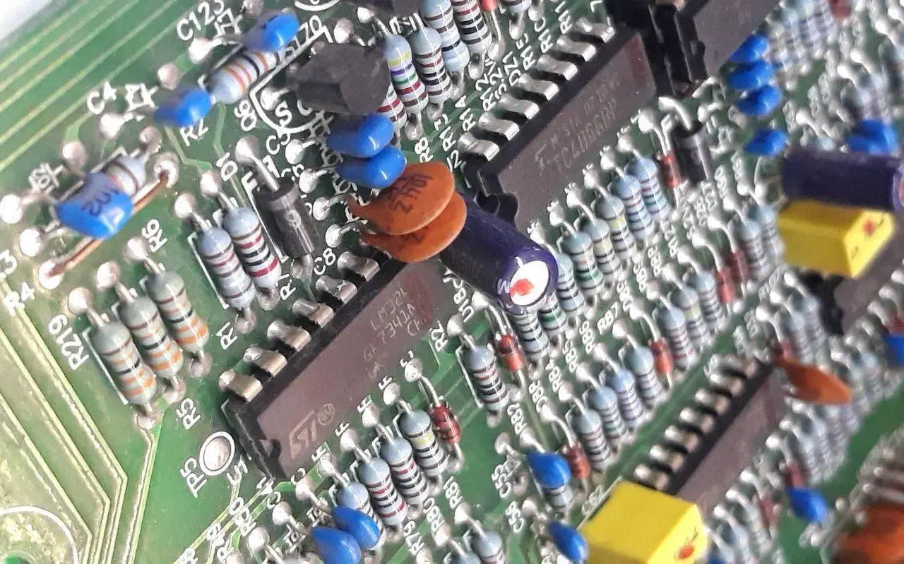 تعمیرات انواع یو پی اس با گارانتی پس از تعمیرات|خدمات رایانهای و موبایل|چهاردانگه (تهران), |دیوار