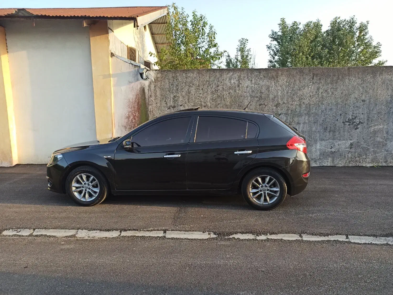 برلیانس مدل ۹۵|خودرو سواری و وانت|رشت, بازار|دیوار