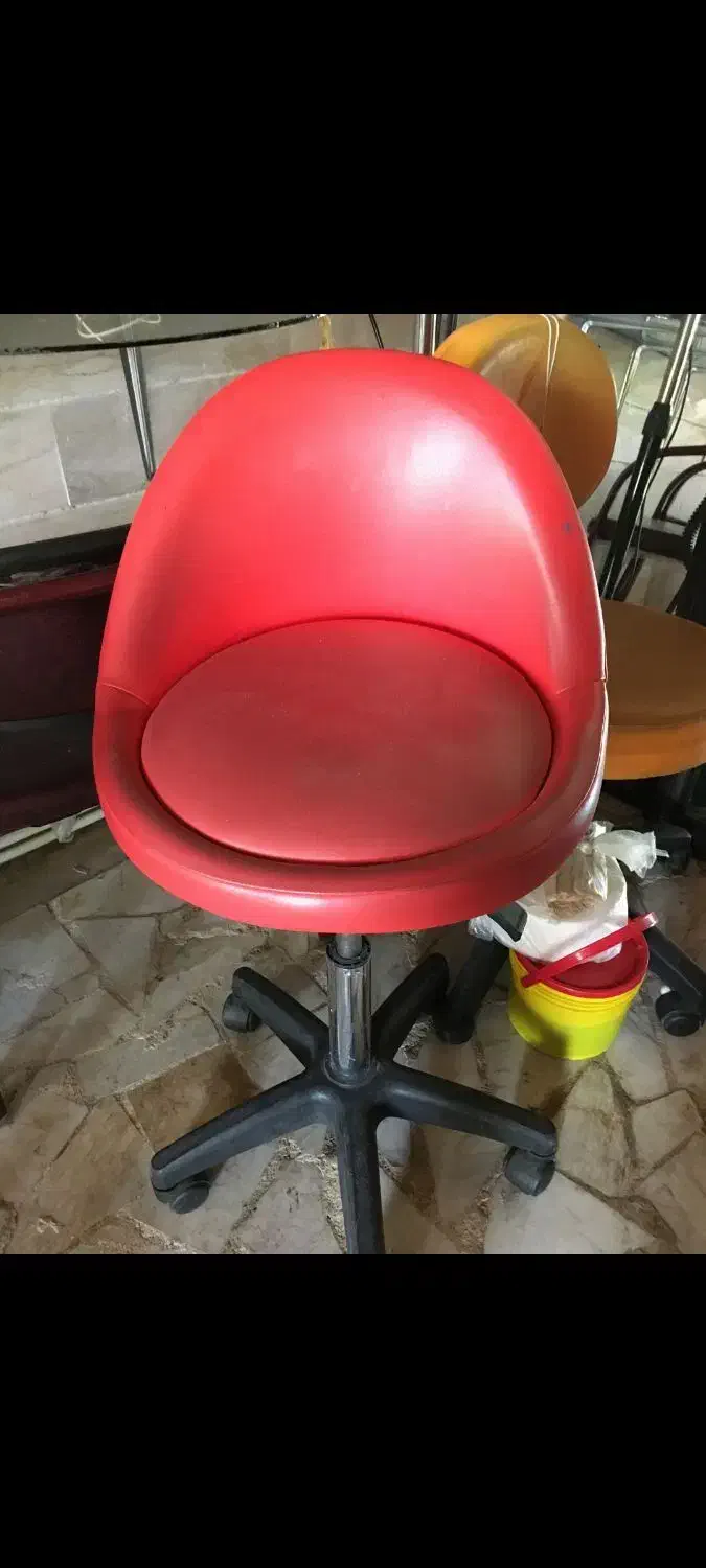 وسایل آرایشگاه|آرایشگاه و سالن‌های زیبایی|محلات, |دیوار