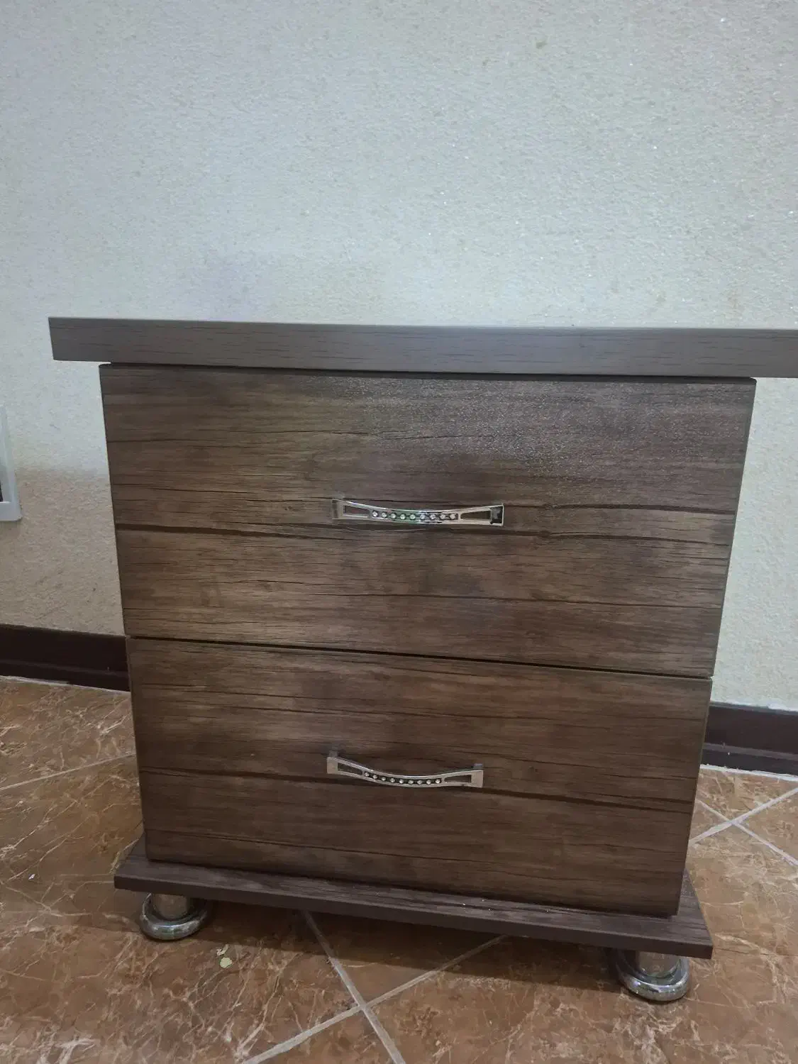 میز ارایش و پاتختی|تخت و سرویس خواب|برخوار, |دیوار