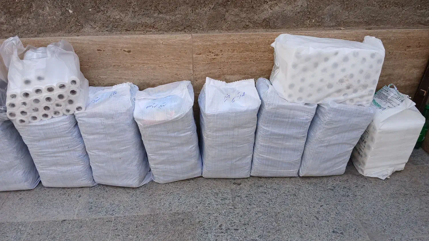 کیسه فریزر ۵عدد ۱۰۰برگ ۱۰۰هزارتومان|ظروف نگهدارنده، پلاستیکی، یک‌بارمصرف|قم, انصار‌الحسین|دیوار