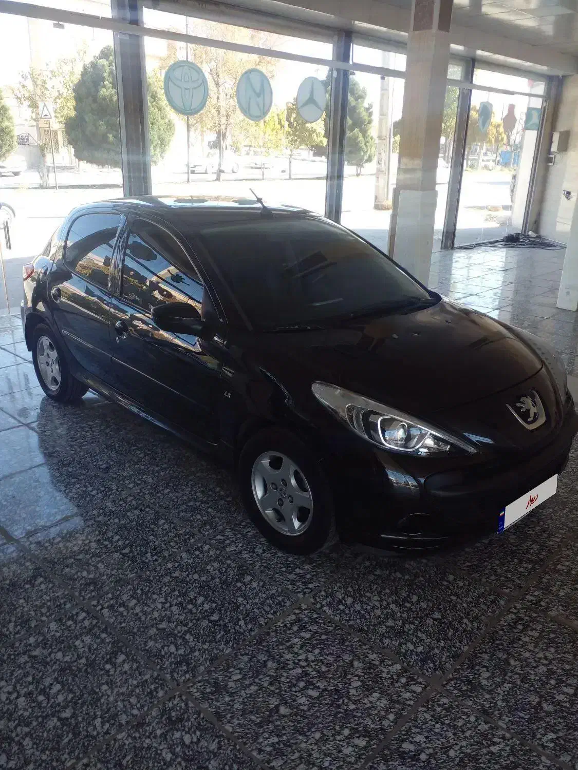 ۲۰۷ مشکی دوتیکه رنگ|خودرو سواری و وانت|اسدآباد, |دیوار