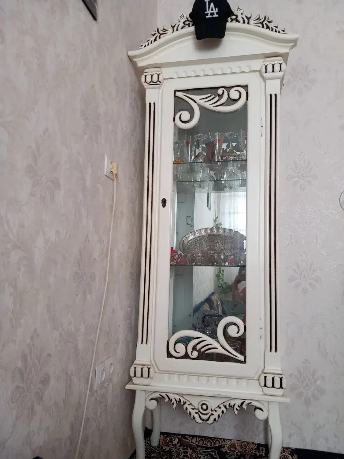 گنجه در حد نو|بوفه، ویترین، کنسول|مشهد, تلگرد|دیوار