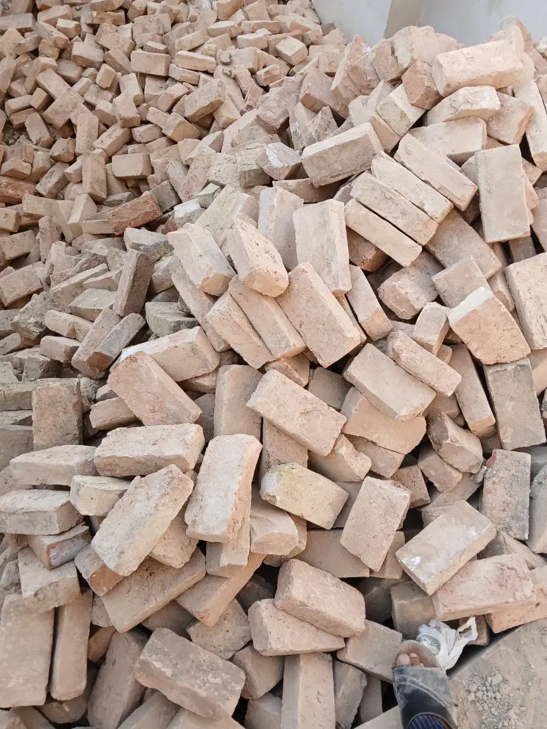 آجردست دوم گری|مصالح و تجهیزات ساختمان|گرگان, |دیوار