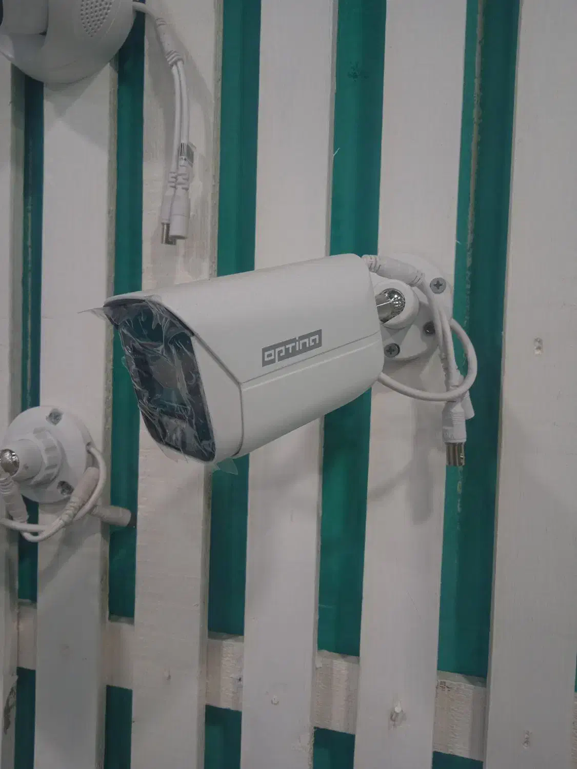 دوربین با تخفیف ویژه به علت تغییر شغل|دوربین مداربسته|میبد, |دیوار