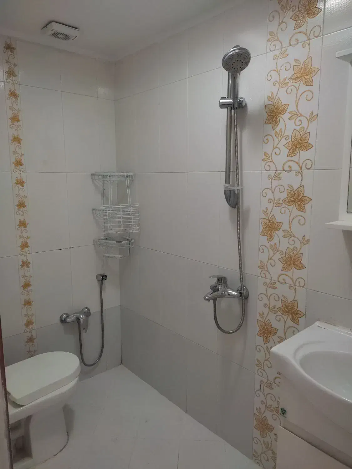 102 متر 8 ساله فول ، فرعی دنج طاهری تهرانپارس