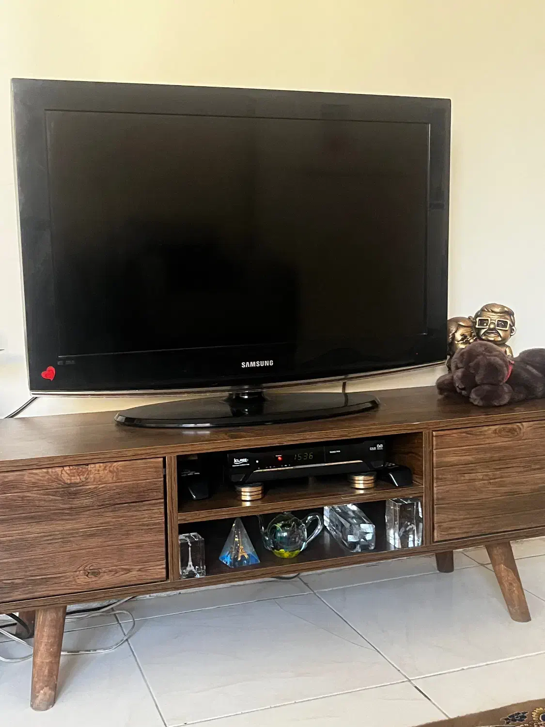 ۳۲اینچ|تلویزیون و پروژکتور|تهران, ارامنه|دیوار