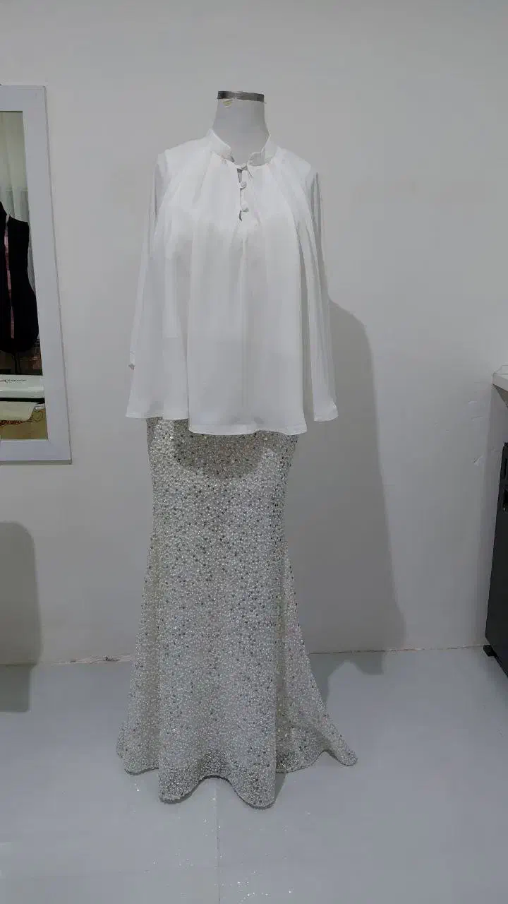 لباس مجلسی|لباس|گلبهار, شهر جدید گلبهار|دیوار