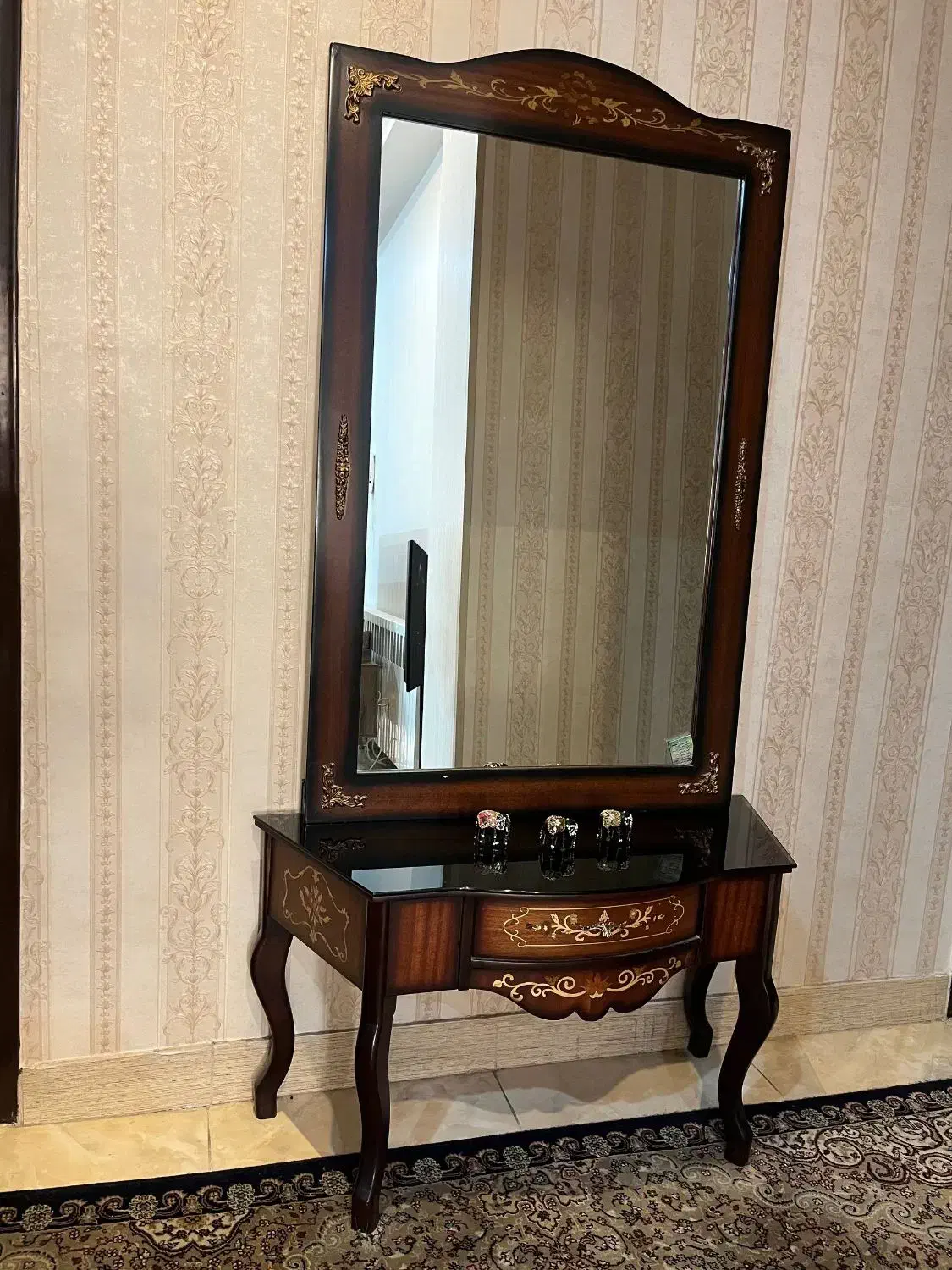 کنسول و آینه سالم|بوفه، ویترین، کنسول|مشهد, کلاهدوز|دیوار