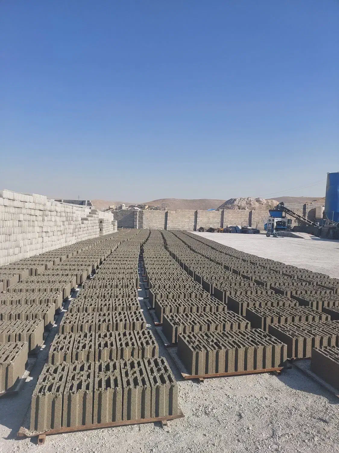 کارگر بلوک زن|استخدام معماری، عمران و ساختمانی|تبریز, |دیوار