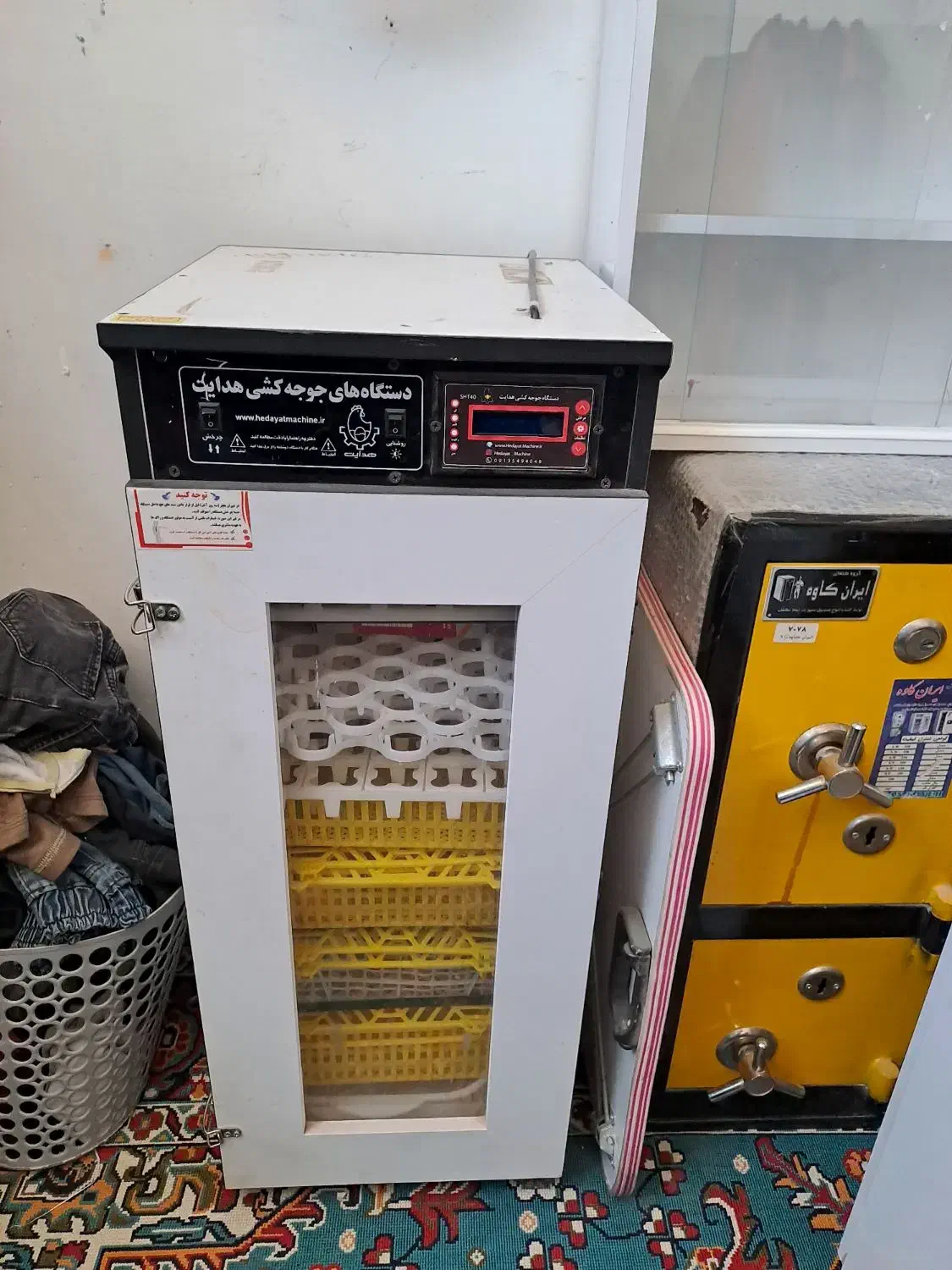دستگاه جوجه کشی 210 مارک هدایت نوتمیز باهمه وسایل|لوازم جانبی حیوانات|جوین, |دیوار