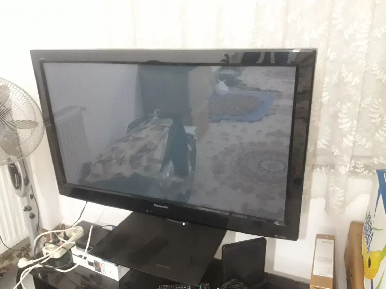 تی وی|تلویزیون و پروژکتور|گرگان, |دیوار