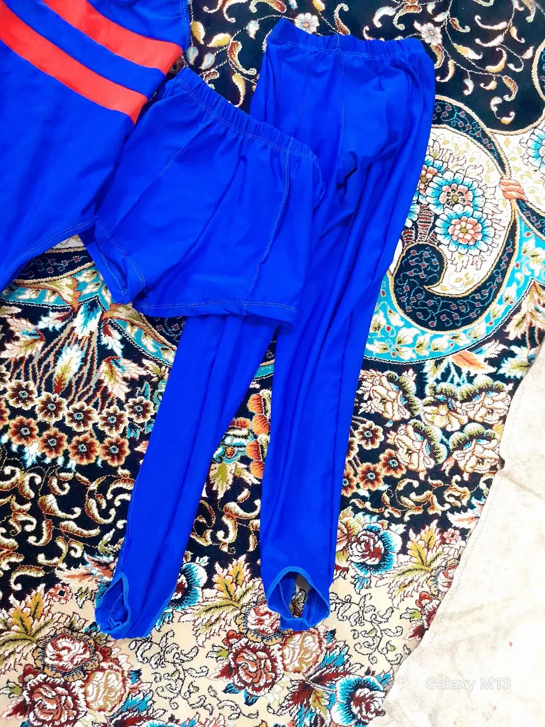 2 عدد لباس ژیمناستیک|لباس|آفتاب, |دیوار