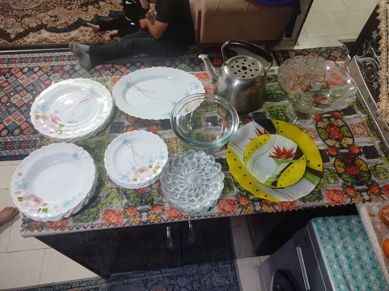 ظرف چینی وبلور تمیز و سالم|ظروف سرو و پذیرایی|بندرعباس, |دیوار