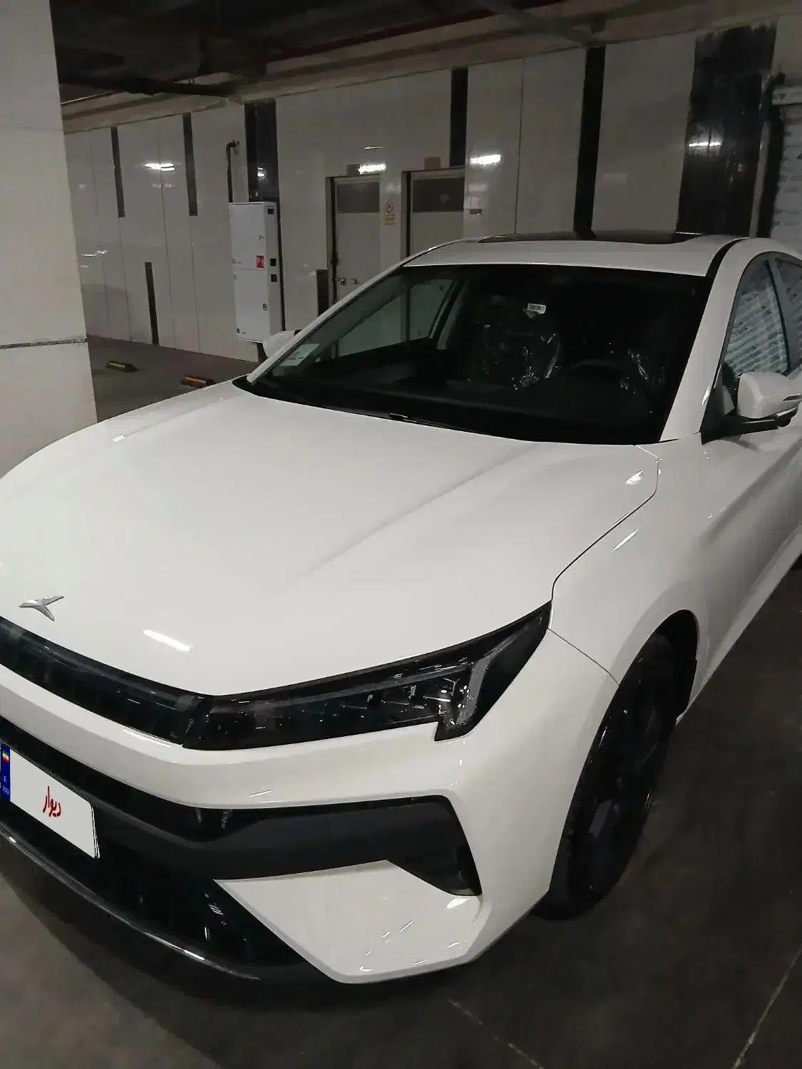 کی ام سی سفید مدل 1404|خودرو سواری و وانت|تهران, شهرک خرازی|دیوار