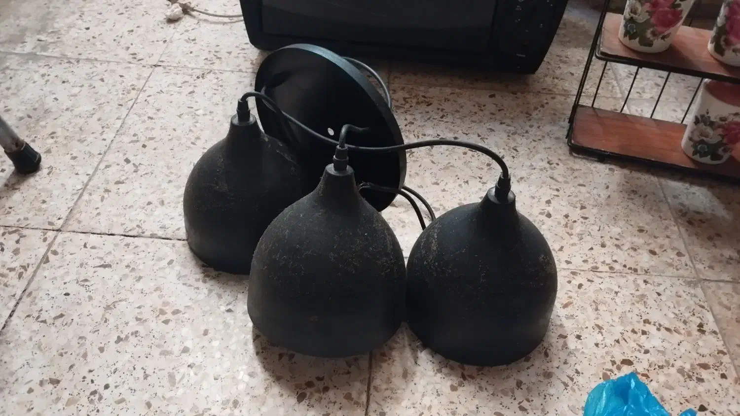 مقداری وسایل خونه|لوستر و چراغ آویز|شوشتر, |دیوار