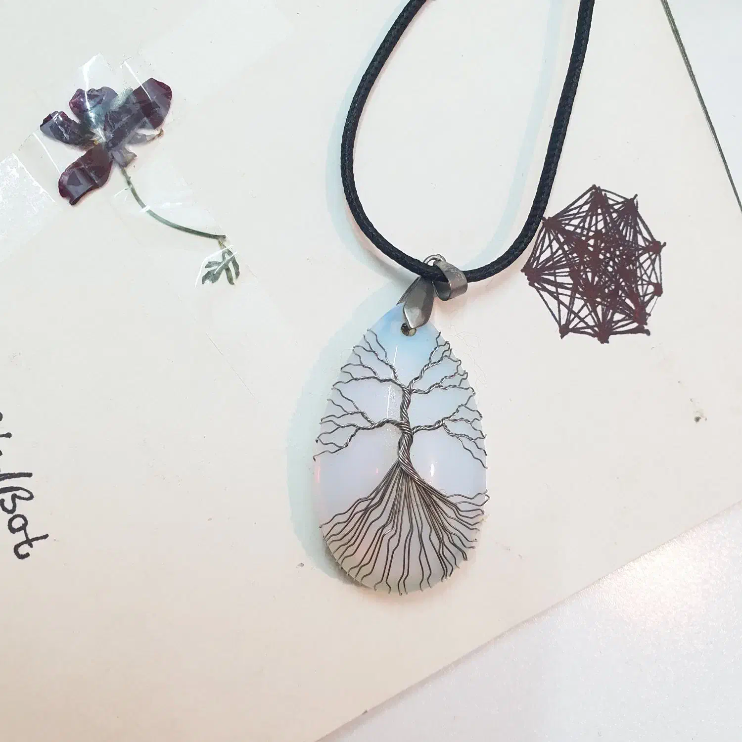 گردنبند سنگ کوارتز و درخت زندگی|جواهرات|تهران, یوسفآباد|دیوار