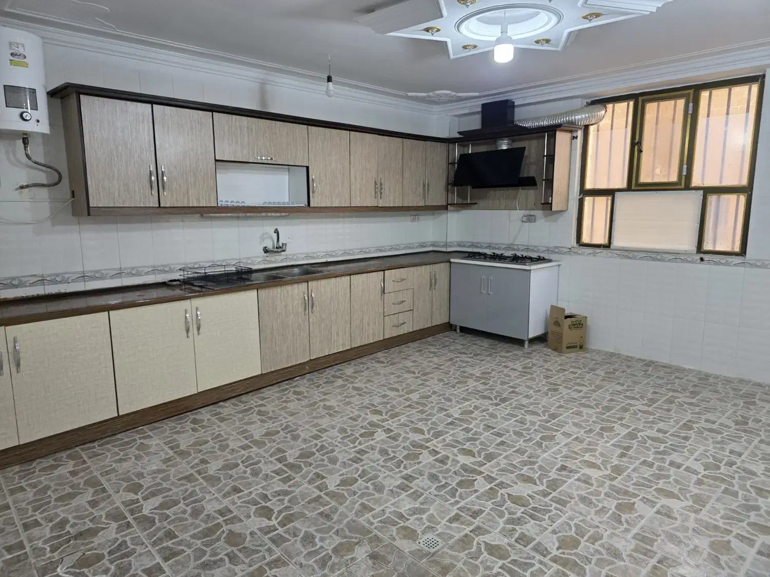 پیش فروش قعطی آپارتمان سه خواب علوی|پیشفروش املاک|چابهار, |دیوار