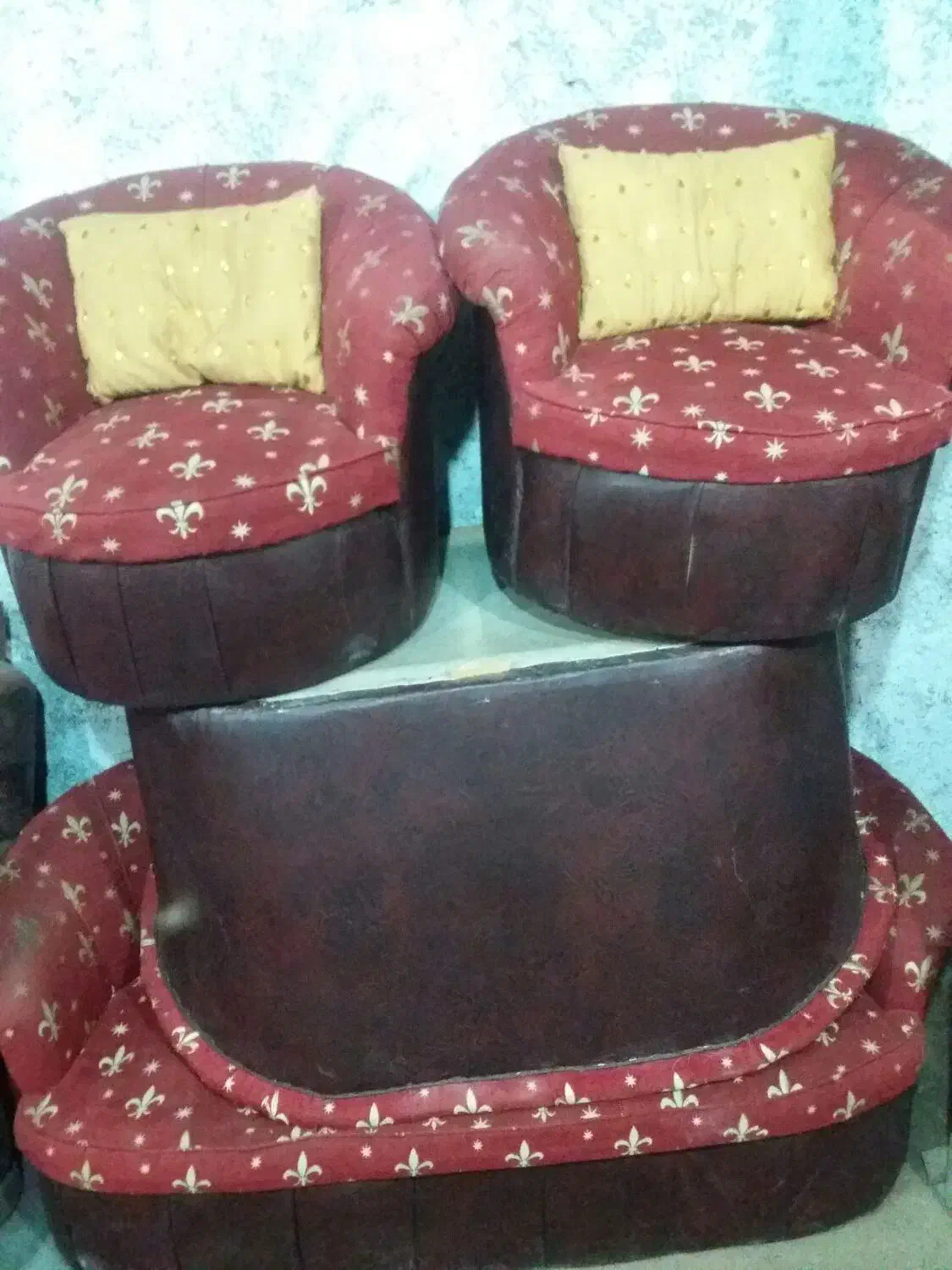 مبل۷نفره تمیز|مبلمان خانگی و میز عسلی|قهدریجان, |دیوار