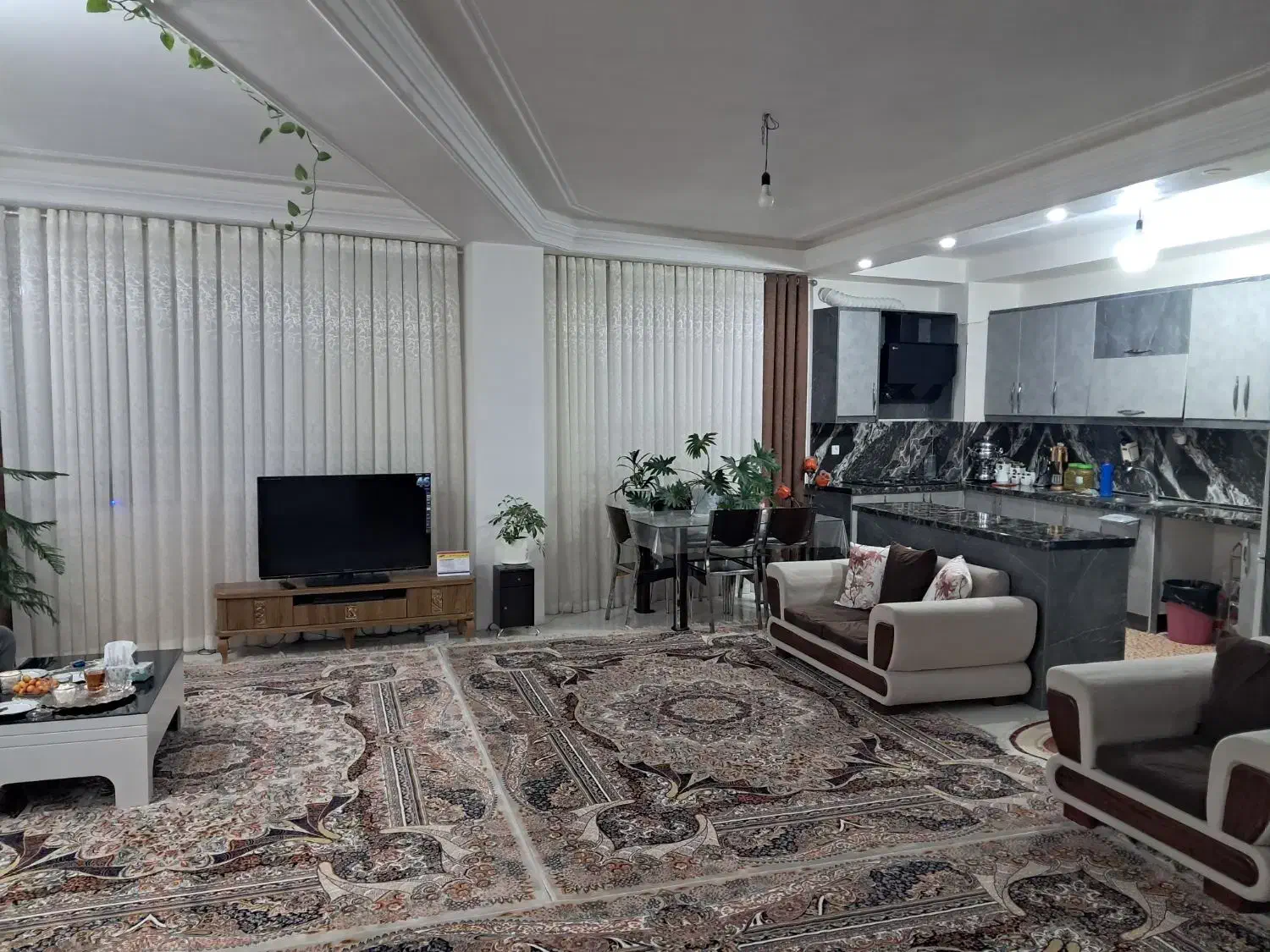 آپارتمان ۱۱۷ متری بلوارکشاورز|فروش آپارتمان|صفادشت, |دیوار