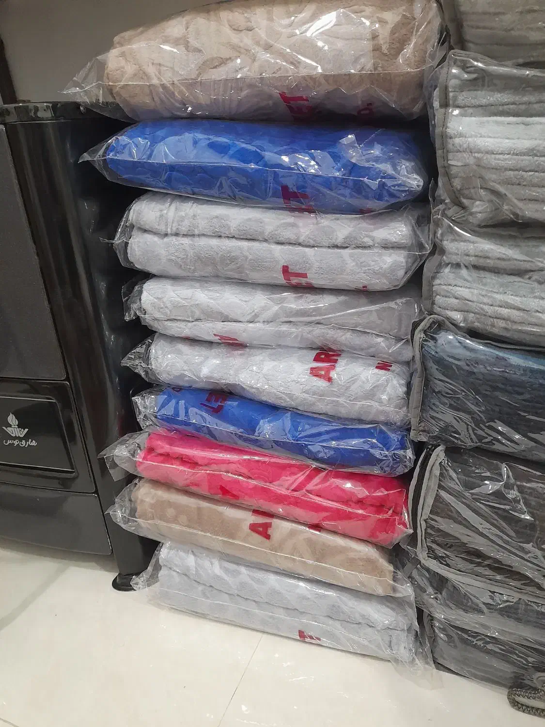 لوازم خانگی و کادوئی|رختخواب، بالش، پتو|گنبد کاووس, |دیوار