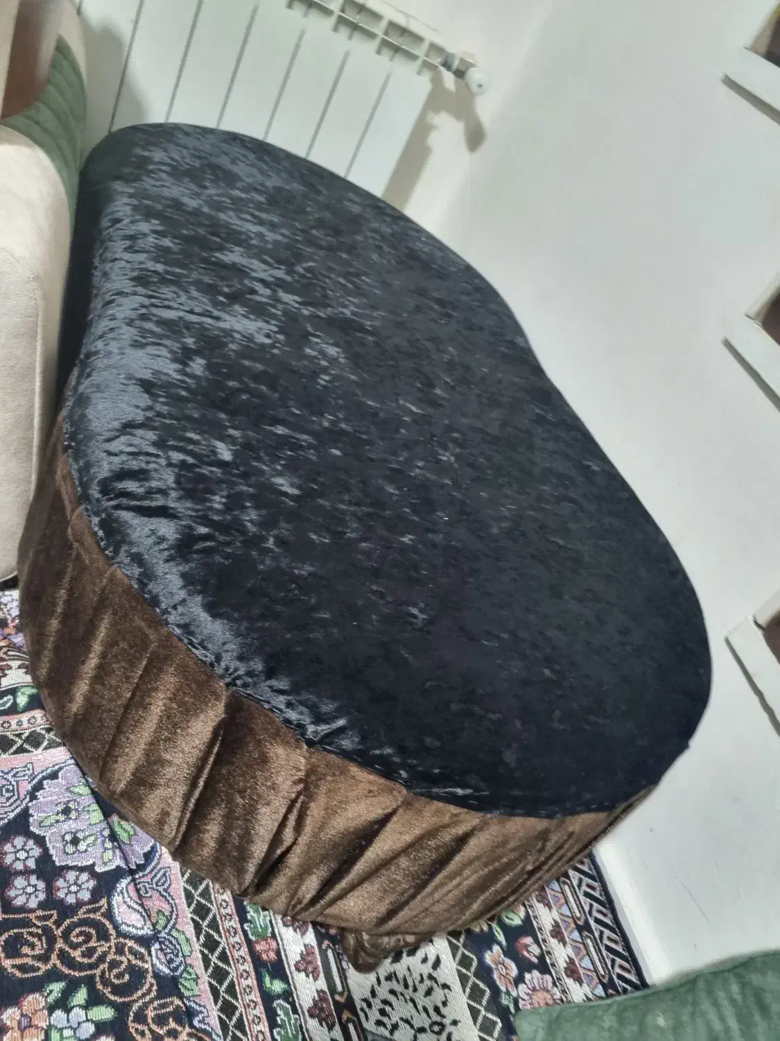 کاناپه|مبلمان خانگی و میز عسلی|رشت, کوی فکوری|دیوار