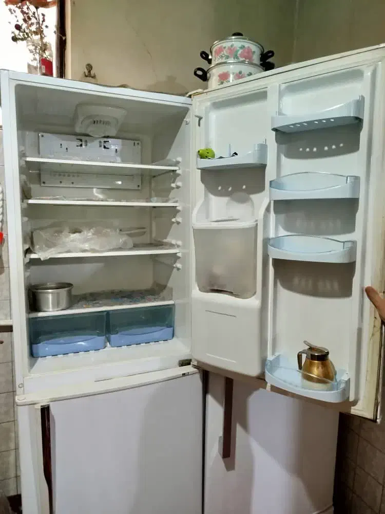 یک دستگاه یخچال فریزر|یخچال و فریزر|پاکدشت, پاکدشت (مامازند)|دیوار