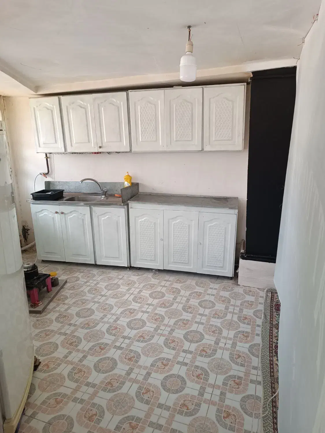 خونه ، سوئیت مستقل راه پله جدا لوکیشن عالی|اجارهٔ خانه و ویلا|کوهدشت, |دیوار