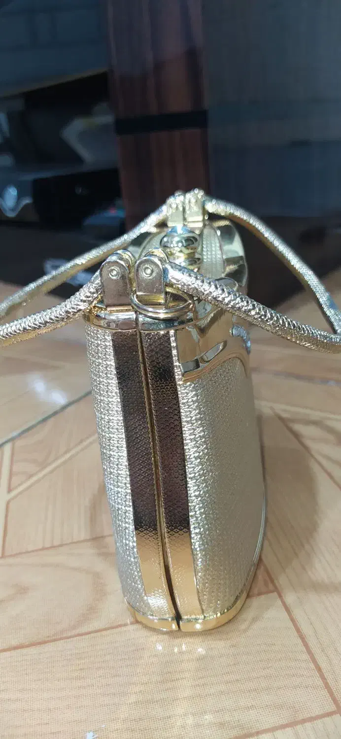 کیف مجلسی|کیف، کفش، کمربند|تبریز, |دیوار