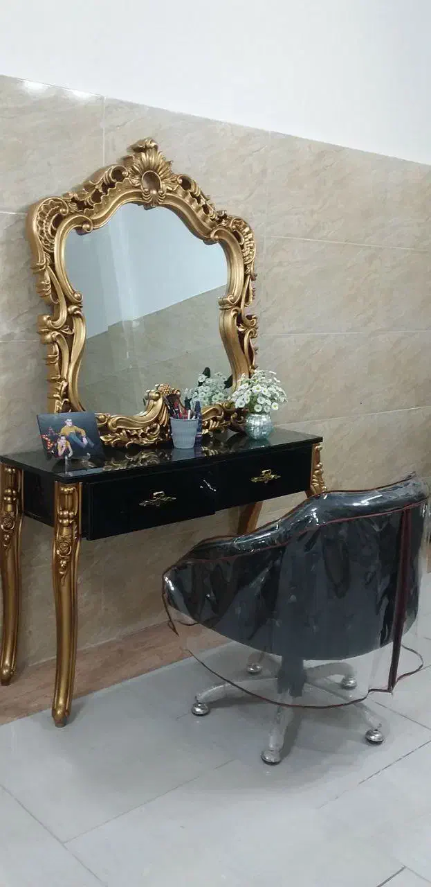 لوازم ارایشگاه|آرایشگاه و سالنهای زیبایی|خوی, |دیوار