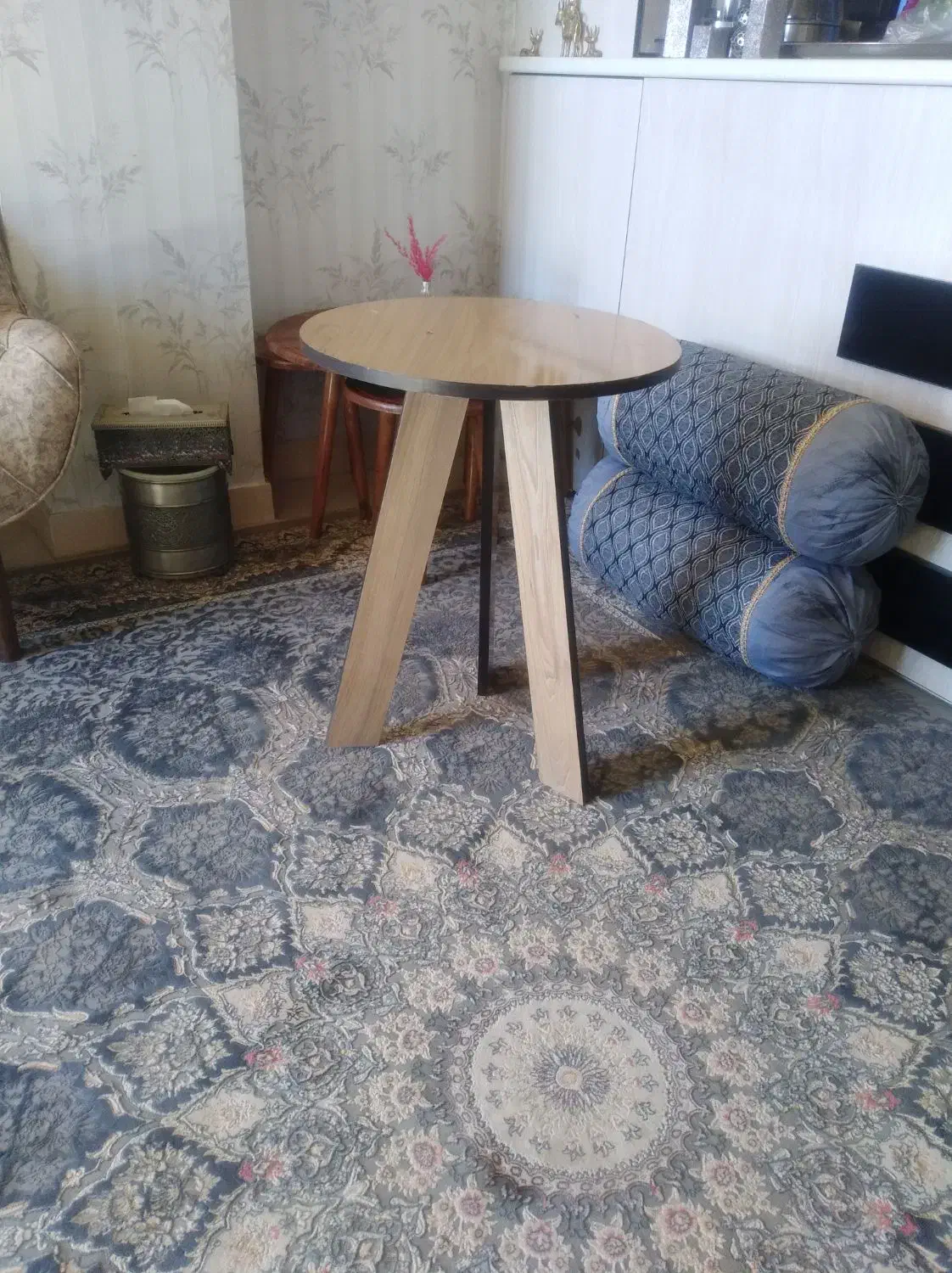 میزخاطره|مبلمان خانگی و میز عسلی|مهاجران, |دیوار