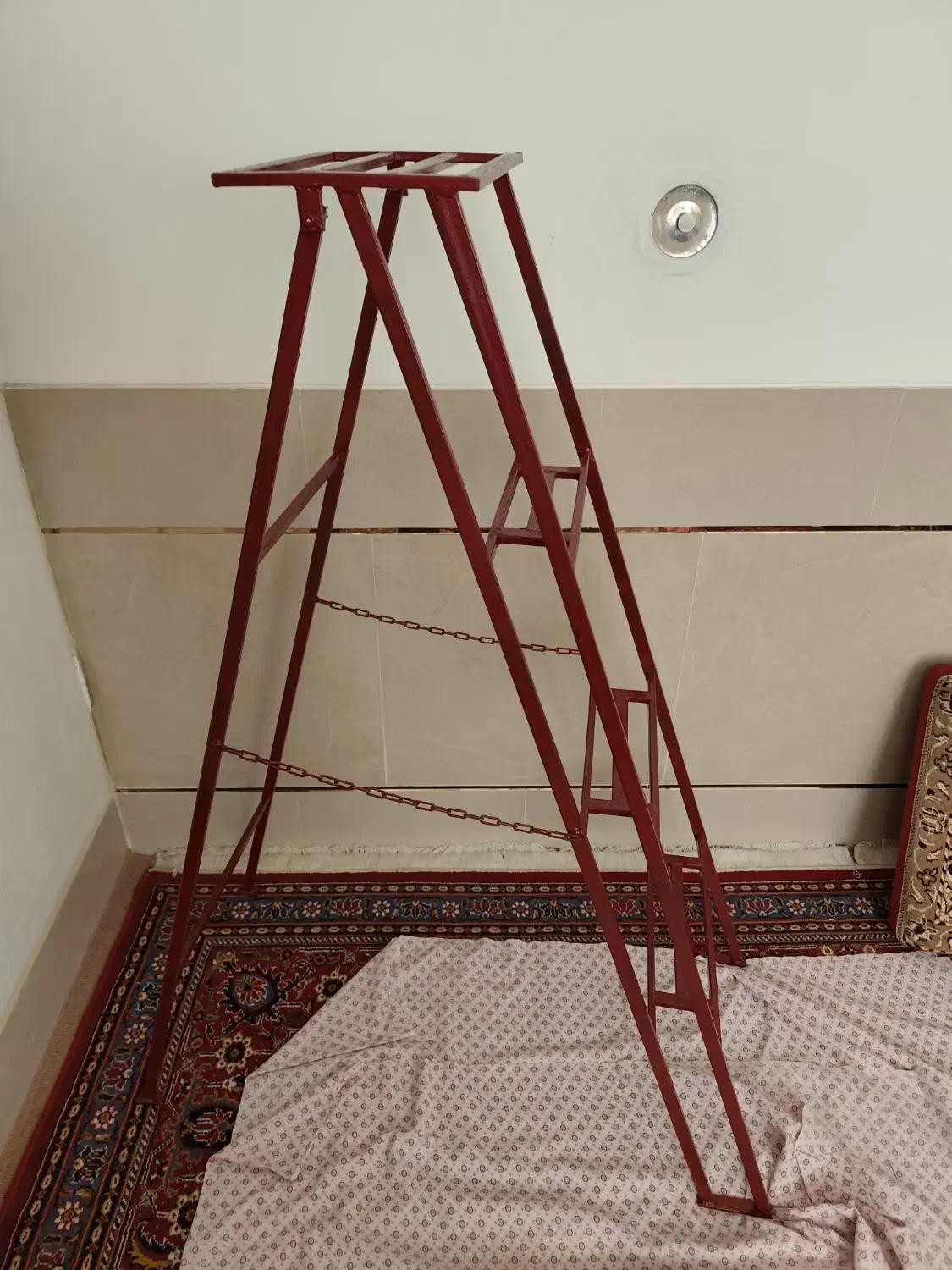 نردبان فلزی چهار پله|ابزارآلات|زاهدان, |دیوار