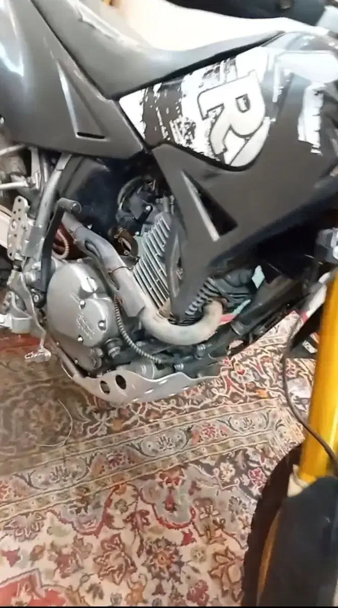 روان انژکتور ۹۷ لاکاغذی|موتورسیکلت|چمستان, |دیوار