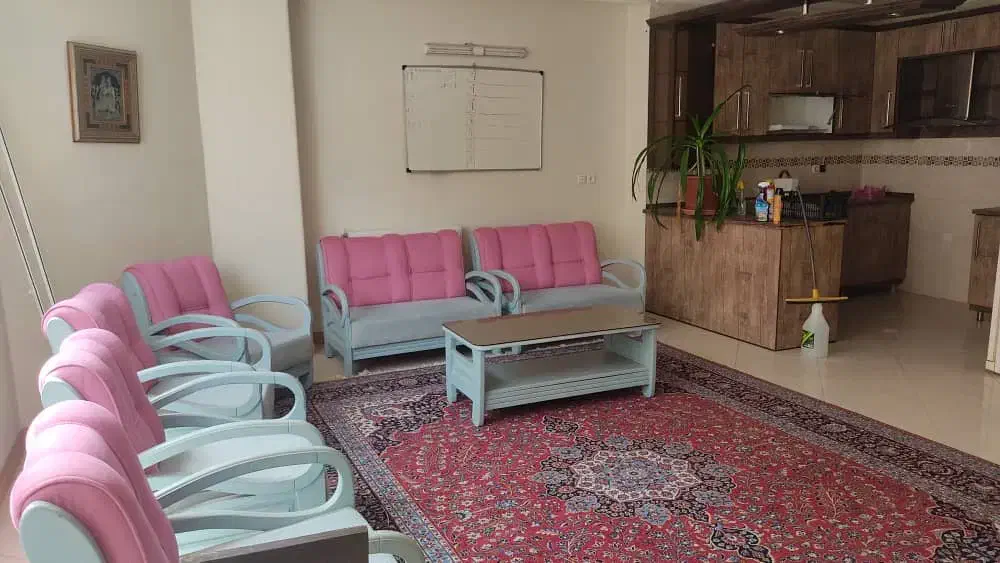 مبل راحتی|مبلمان خانگی و میز عسلی|اصفهان, درب کوشک|دیوار